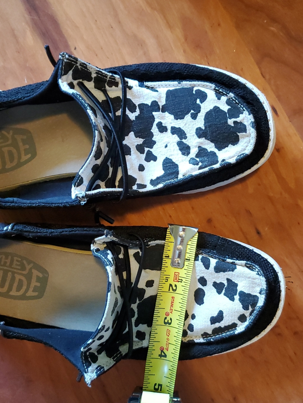 Hey Dude Wendy Boho Cow Print Slip-On Sneakers - Black & White Sz 8 - Picture 9 of 9